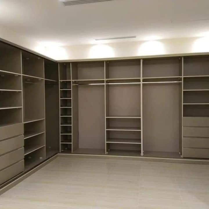 و تركيب الأبواب وصيانته